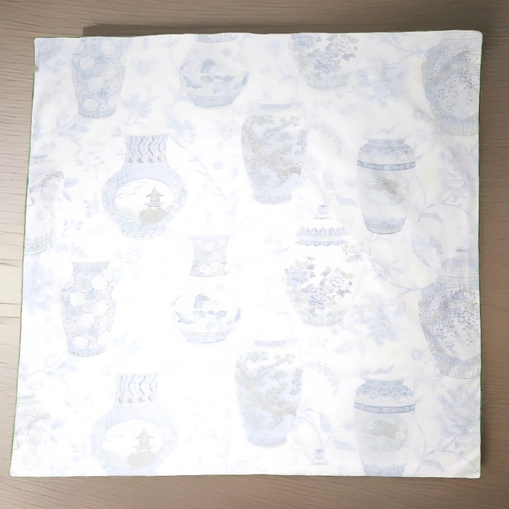 Custom Chinoiserie Ginger Jar Table Topper – 100% Cotton – Green Piping & Tassel - Picture 9 of 10